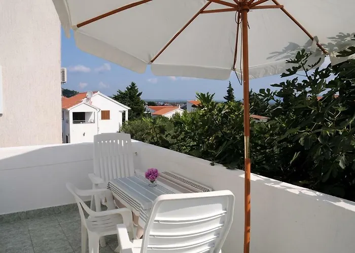 Lägenhet Kovacic Murter